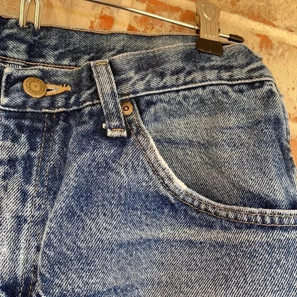 Wrangler Cut Off Shorts - Picture 2 of 12